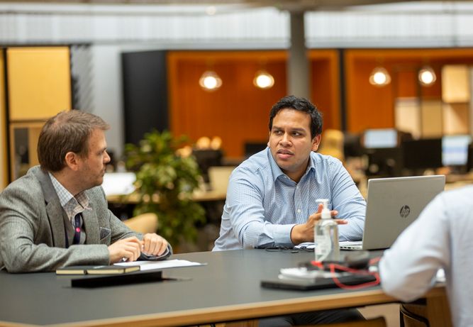 Colleagues working together